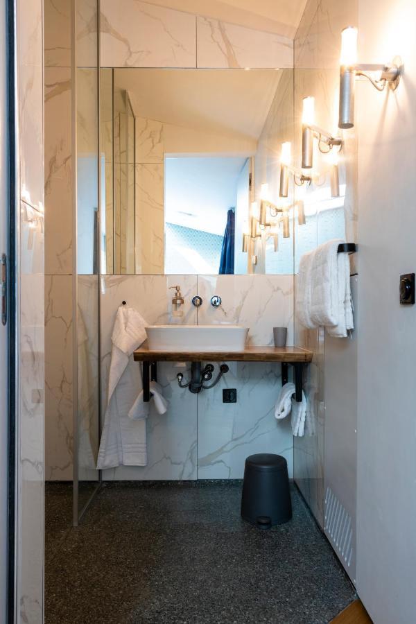 De 6 Linden Boutique Hotel Sluis Bagian luar foto